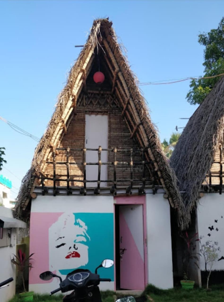 Sr Villa Stay Kottakuppam Exteriör bild