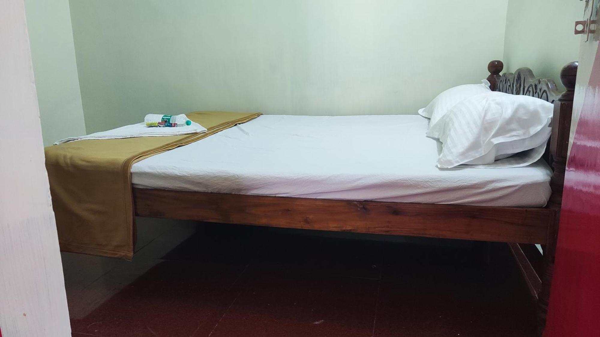 Sr Villa Stay Kottakuppam Exteriör bild