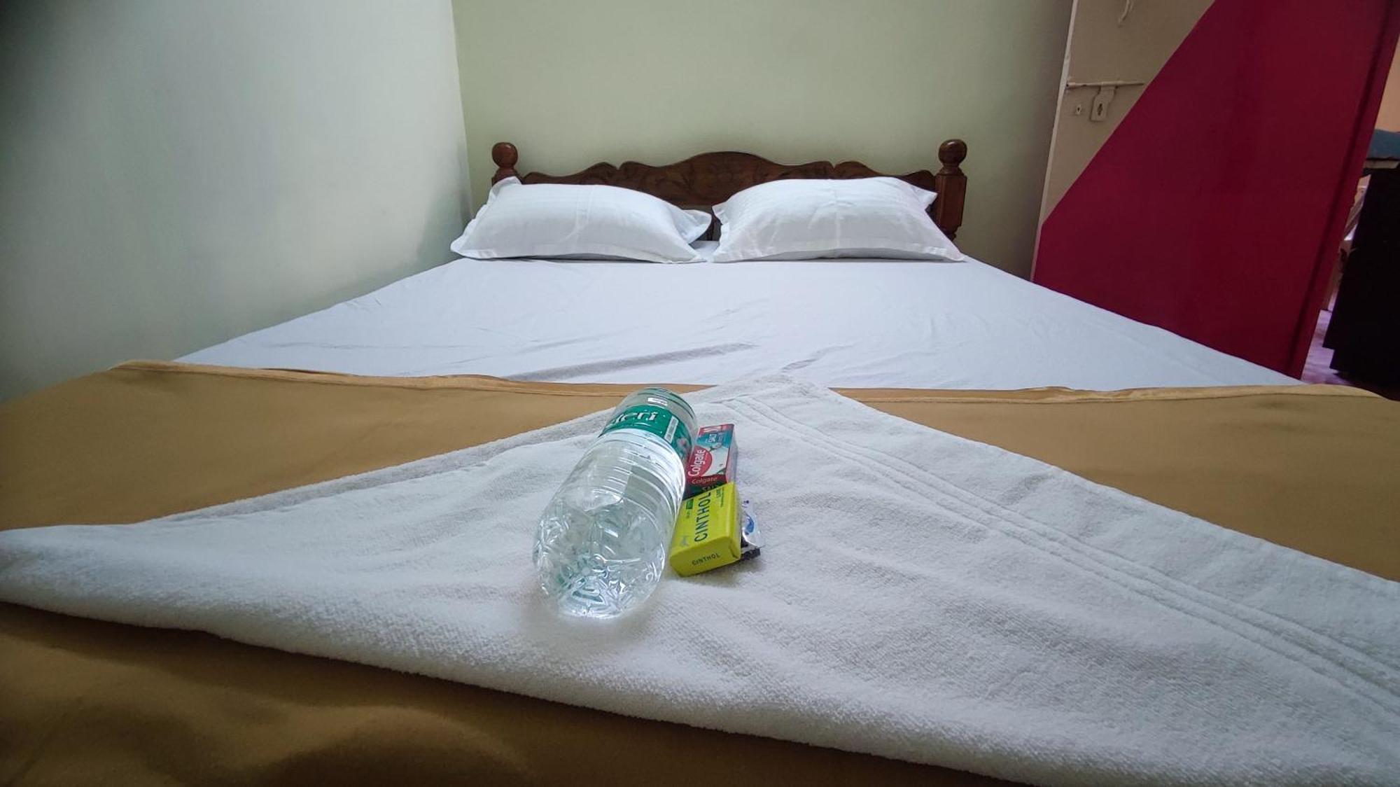 Sr Villa Stay Kottakuppam Exteriör bild